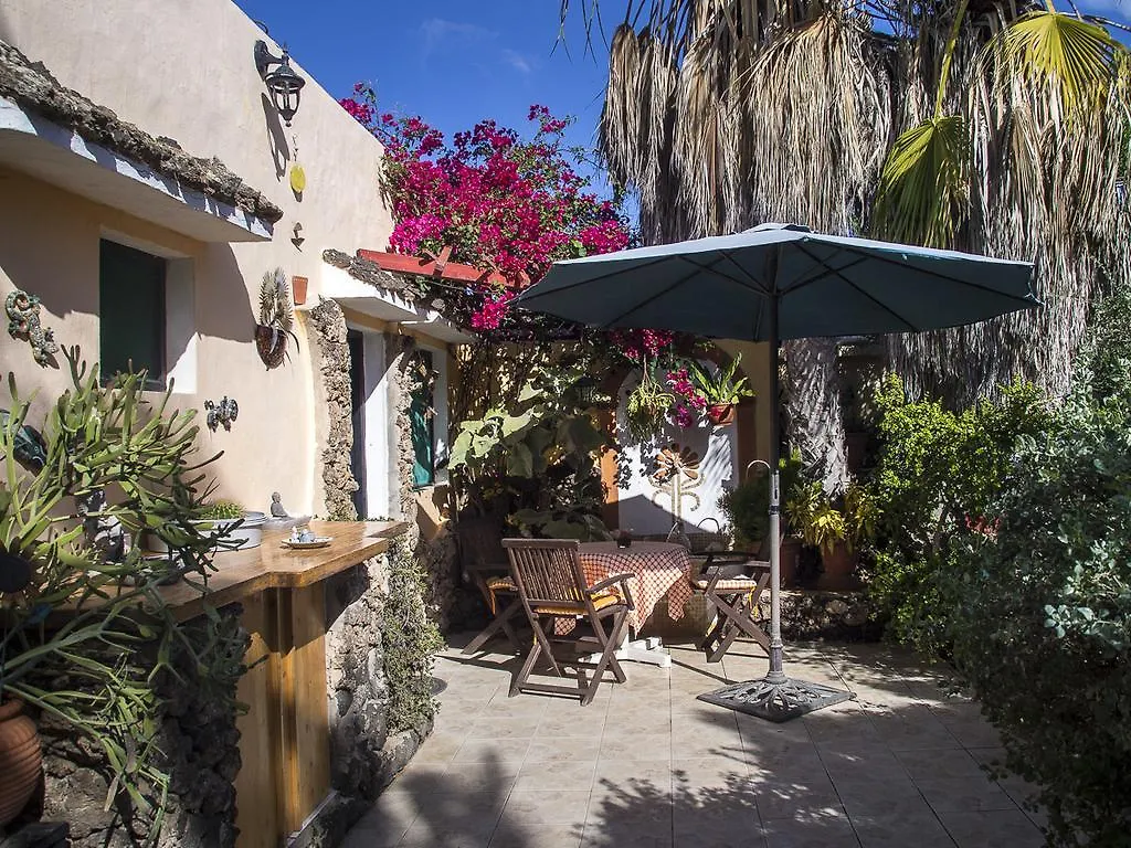 Casa Pedro Bed & Breakfast Lajares